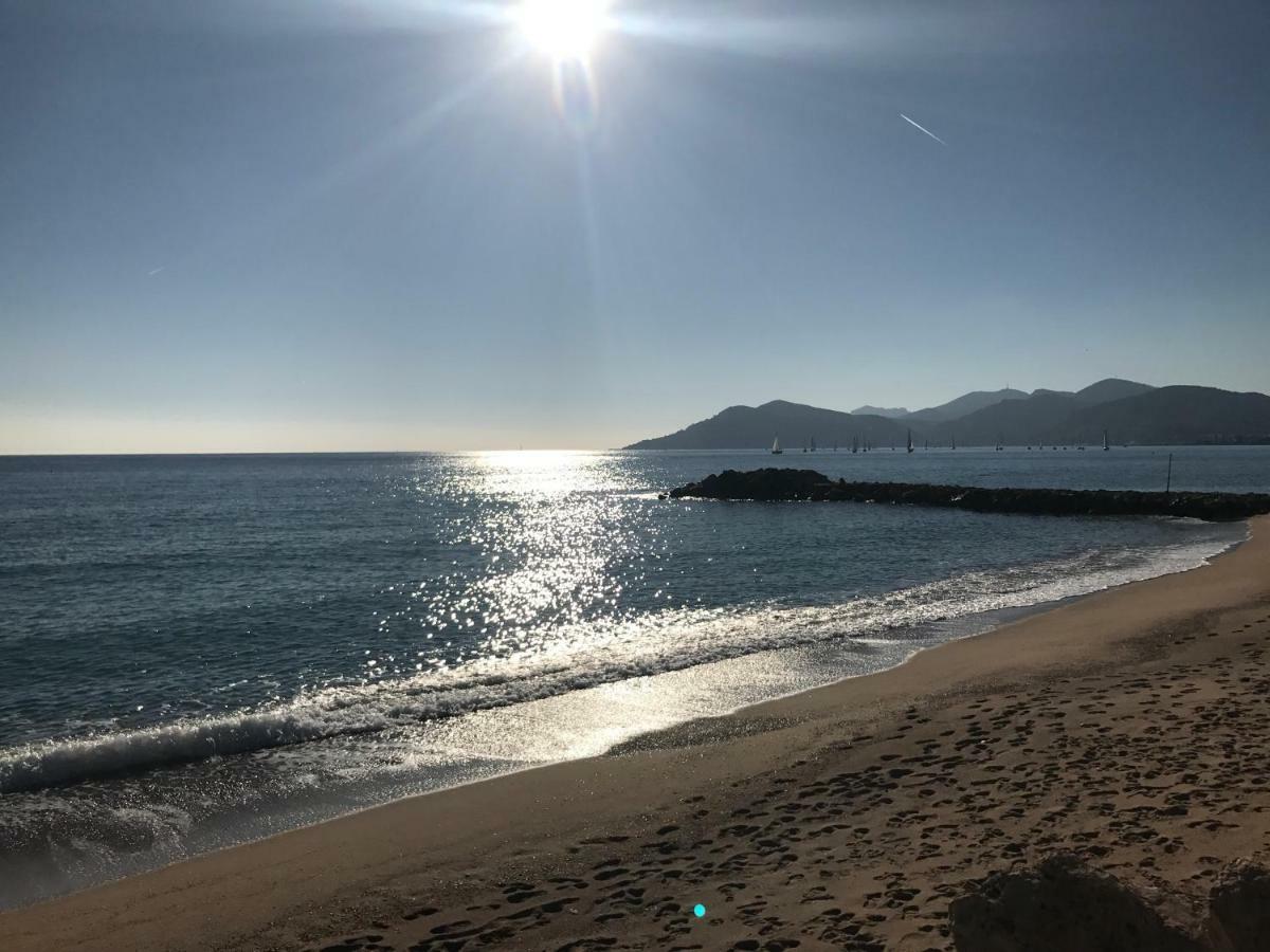 Appartement A 2 Pas De La Mer Cannes Bagian luar foto